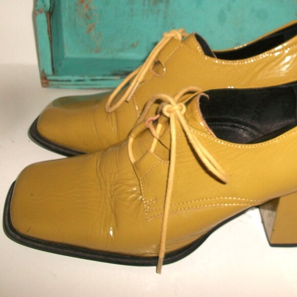 Intentionally Blank L.A. Mustard-Patent Square Toe Lace Up Block Heel Pumps FAB! - Picture 7 of 11